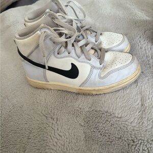 Nike Kids High-Top Sneakers - Cream and Black